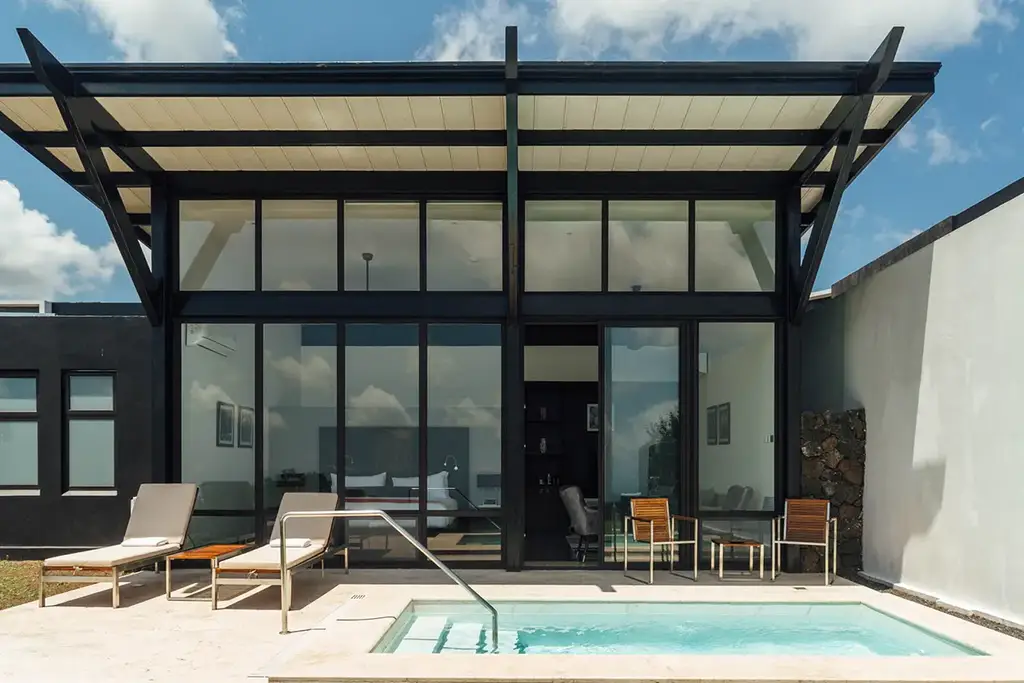 Pool Suite plunge pool by day
